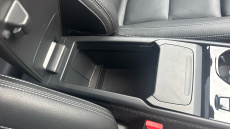 Volvo XC40 2.0 B3P Ultra Dark 5dr Auto Petrol Estate